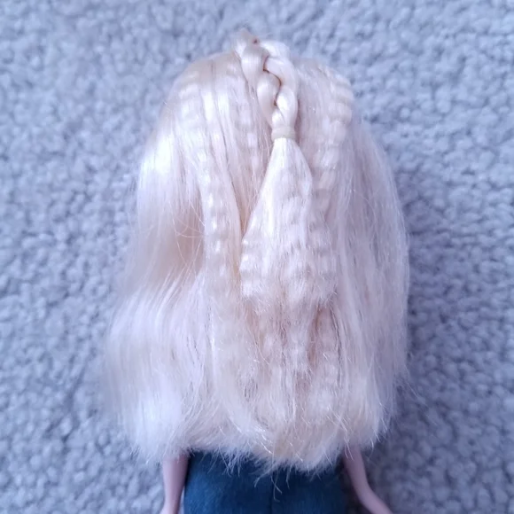 2003 Classic Strut It Cloe Bratz Doll - Picture 5 of 8